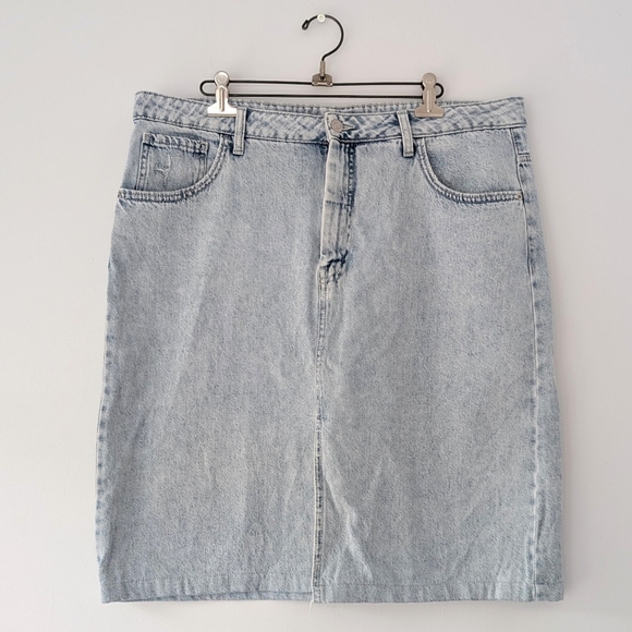 2/15$ Midi Denim Skirt With Front Slit ~ Size XL - Picture 1 of 7